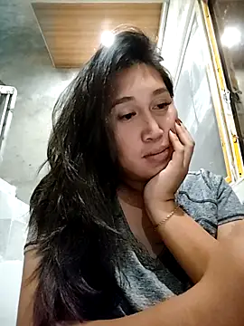 Snapshot of Romantic_Sabrina chatting on October 22, 2025, 5:45 pm Romantic Sabrina online show from October 22, 2025, 5:45 pm