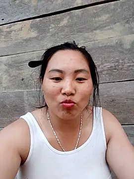 Snapshot of Love-Ly99 chatting on September 17, 2025, 11:01 am Love-Ly99 online show from September 17, 2025, 11:01 am