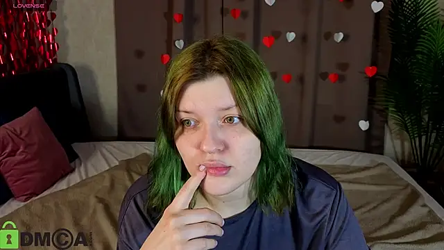 Snapshot of Michele_Greenn chatting on February 6, 2026, 12:59 am Michele Greenn online show from February 6, 2026, 12:59 am