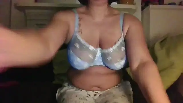 Snapshot of Tara-Kandy chatting on February 27, 2026, 10:21 pm Tara-Kandy online show from February 27, 2026, 10:21 pm