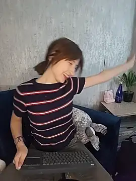 Snapshot of AriMonoban chatting on February 27, 2026, 12:27 pm AriMonoban online show from February 27, 2026, 12:27 pm