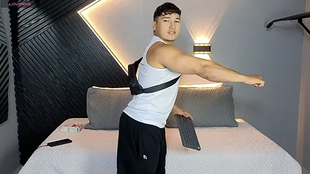 Horny nick18 online show from February 9, 2026, 1:37 pm