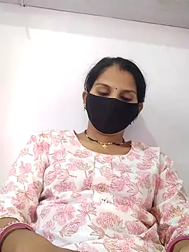 poojam93 online show from October 7, 2025, 9:06 am