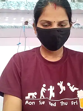 poojam93 online show from November 21, 2025, 2:54 am