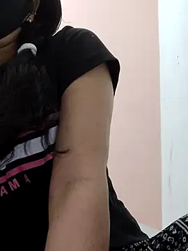 poojam93 online show from February 9, 2026, 6:06 am