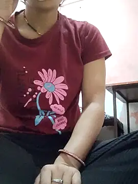 poojam93 online show from February 11, 2026, 12:26 am