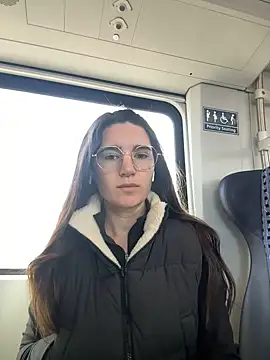 bambifarrina online show from February 14, 2026, 5:10 pm