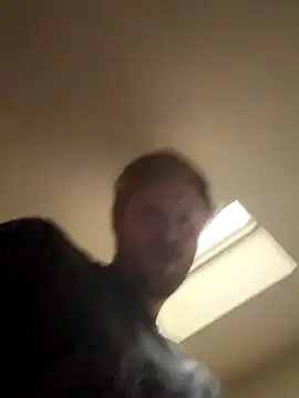 Snapshot of trashyd chatting on December 3, 2025, 2:04 pm trashyd online show from December 3, 2025, 2:04 pm