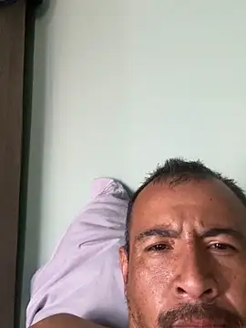 Snapshot of Chillo956 chatting on October 25, 2025, 8:14 pm Chillo956 online show from October 25, 2025, 8:14 pm