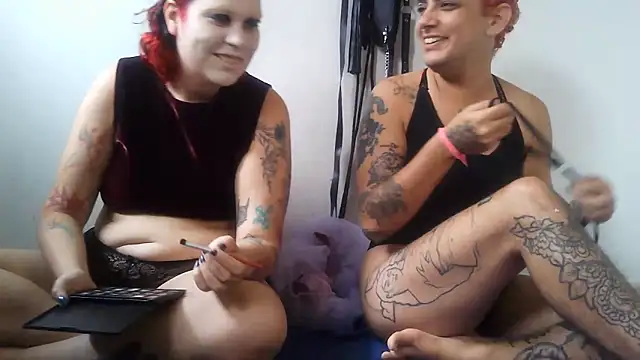 Snapshot of ttransviado chatting on October 2, 2025, 10:44 am ttransviado online show from October 2, 2025, 10:44 am