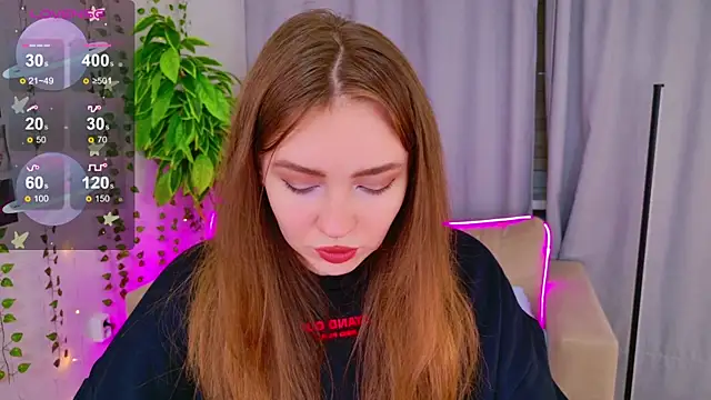 Moon  Bunny online show from October 16, 2025, 3:24 pm