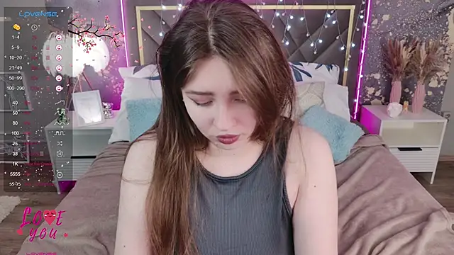 Moon  Bunny online show from February 21, 2026, 1:45 pm