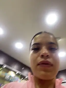 JuanitaMore01 online show from February 19, 2026, 9:55 pm