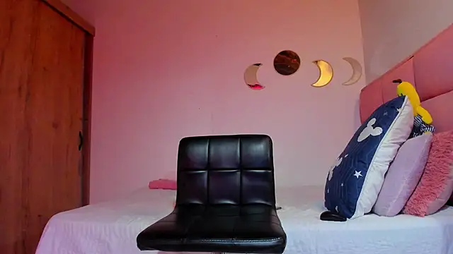 Snapshot of battistaturner chatting on September 19, 2025, 5:46 pm battistaturner online show from September 19, 2025, 5:46 pm