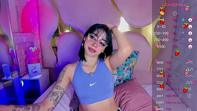 Niina Sissy online show from February 21, 2026, 4:13 am