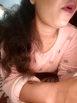 CUTE-PX online show from February 4, 2026, 5:02 am