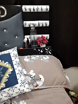 Suhana Darling online show from February 15, 2026, 7:51 am