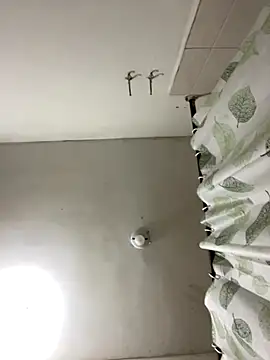 Snapshot of BrandonBlack chatting on October 10, 2025, 9:58 pm BrandonBlack online show from October 10, 2025, 9:58 pm