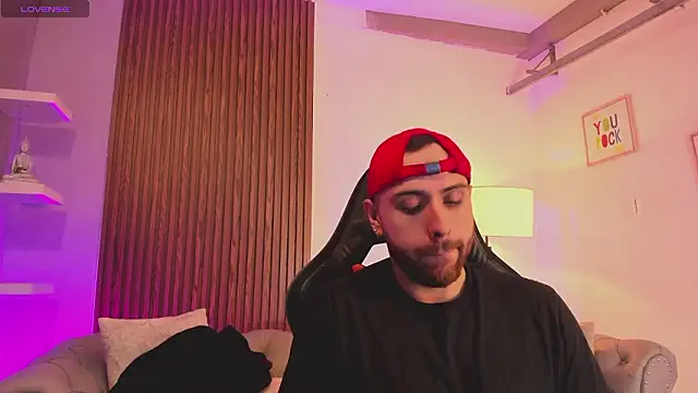 Snapshot of Maximo_Wolff chatting on February 2, 2026, 7:45 pm Maximo Wolff online show from February 2, 2026, 7:45 pm