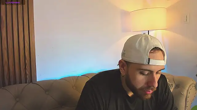 Snapshot of Maximo_Wolff chatting on February 23, 2026, 7:55 pm Maximo Wolff online show from February 23, 2026, 7:55 pm