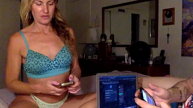 MackdaddyandgG online show from February 5, 2026, 2:16 am