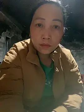 Snapshot of Lai005 chatting on February 9, 2026, 11:31 pm Lai005 online show from February 9, 2026, 11:31 pm