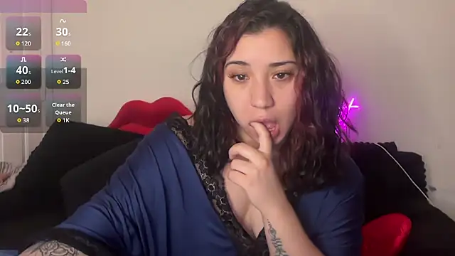 nina lovez online show from February 5, 2026, 3:05 pm