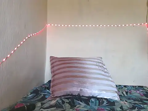 ZARIA-VIXEN online show from February 10, 2026, 9:46 am