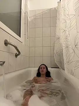 Emilia Mausi online show from February 20, 2026, 8:42 pm