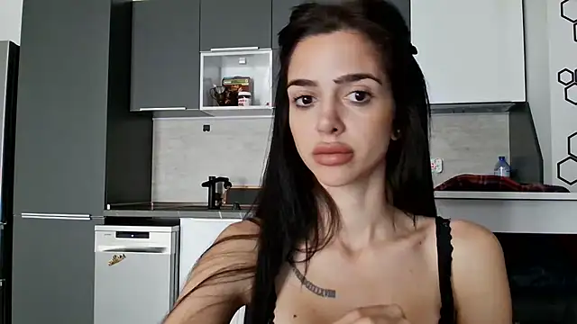 Snapshot of gglingeriee chatting on October 26, 2025, 10:54 am gglingeriee online show from October 26, 2025, 10:54 am