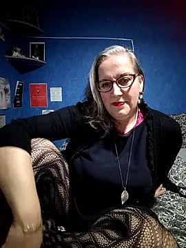 Feelineducentre online show from November 1, 2025, 9:06 pm