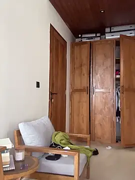 Snapshot of auriangel chatting on February 5, 2026, 3:44 am auriangel online show from February 5, 2026, 3:44 am