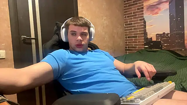 Snapshot of MusclePhantom chatting on February 26, 2026, 9:58 pm MusclePhantom online show from February 26, 2026, 9:58 pm