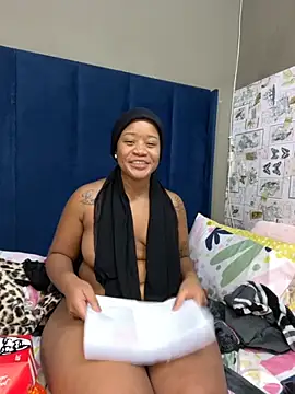 Snapshot of Dirtydaisyxx25 chatting on November 1, 2025, 8:44 pm Dirtydaisyxx25 online show from November 1, 2025, 8:44 pm