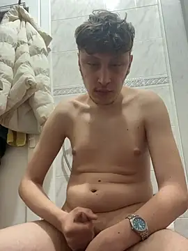 Snapshot of efeees35 chatting on February 24, 2026, 10:02 am efeees35 online show from February 24, 2026, 10:02 am