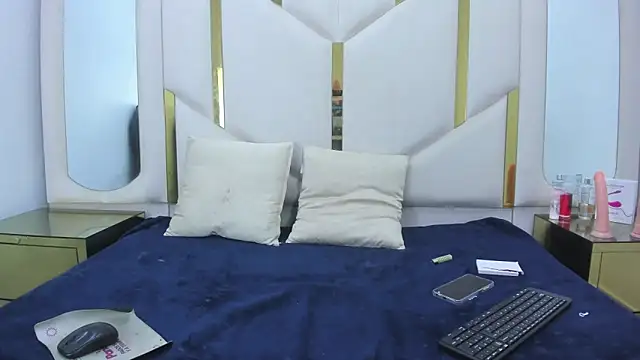 GabrielBrowm online show from November 9, 2025, 9:02 pm