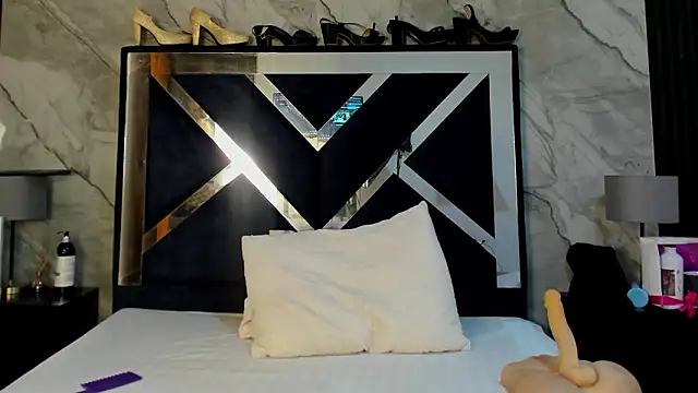 VanessaHard as online show from February 24, 2026, 7:56 pm