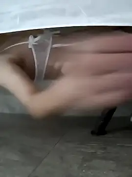 Snapshot of Sweet-Femboy chatting on November 15, 2025, 5:27 am Sweet-Femboy online show from November 15, 2025, 5:27 am