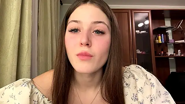 Snapshot of Adel_strongwoman chatting on February 11, 2026, 6:13 pm Adel strongwoman online show from February 11, 2026, 6:13 pm