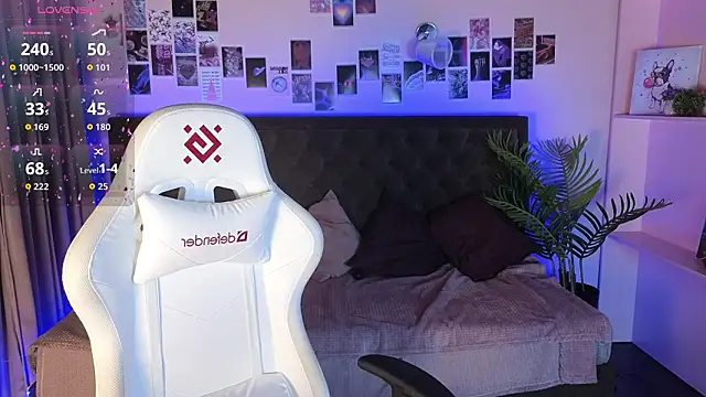 Jesica mooon online show from February 27, 2026, 1:38 am