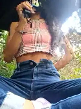 Snapshot of NaughtyMiuw chatting on November 25, 2025, 7:47 pm NaughtyMiuw online show from November 25, 2025, 7:47 pm