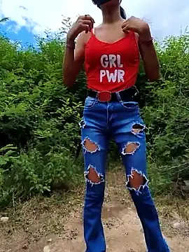 Snapshot of NaughtyMiuw chatting on February 21, 2026, 7:26 pm NaughtyMiuw online show from February 21, 2026, 7:26 pm