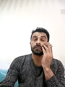 Snapshot of alex10alexx chatting on February 5, 2026, 12:54 pm alex10alexx online show from February 5, 2026, 12:54 pm