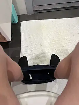 Snapshot of myPriority01 chatting on October 17, 2025, 5:37 pm myPriority01 online show from October 17, 2025, 5:37 pm