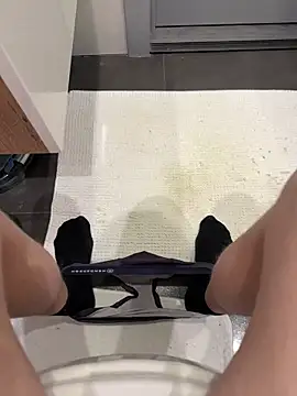 Snapshot of myPriority01 chatting on November 1, 2025, 2:41 pm myPriority01 online show from November 1, 2025, 2:41 pm