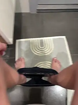 Snapshot of myPriority01 chatting on November 7, 2025, 6:19 pm myPriority01 online show from November 7, 2025, 6:19 pm