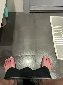 Snapshot of myPriority01 chatting on November 8, 2025, 7:56 pm myPriority01 online show from November 8, 2025, 7:56 pm