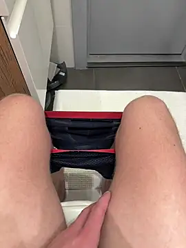 Snapshot of myPriority01 chatting on February 5, 2026, 5:50 pm myPriority01 online show from February 5, 2026, 5:50 pm