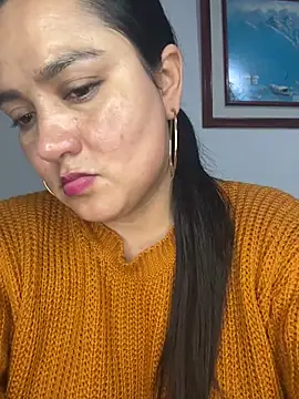 Snapshot of Rouse69_ chatting on January 18, 2026, 8:51 am Rouse69 online show from January 18, 2026, 8:51 am