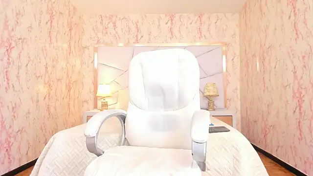 Emily Whinfre online show from February 7, 2026, 8:56 pm